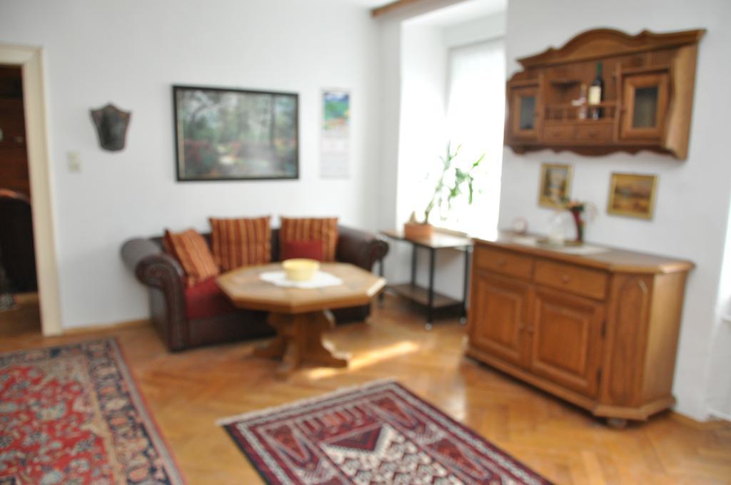 Haus Weisses Lamm Apartment Weitensfeld Bagian luar foto