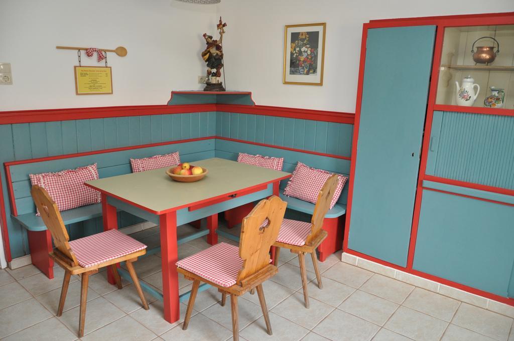 Haus Weisses Lamm Apartment Weitensfeld Bagian luar foto
